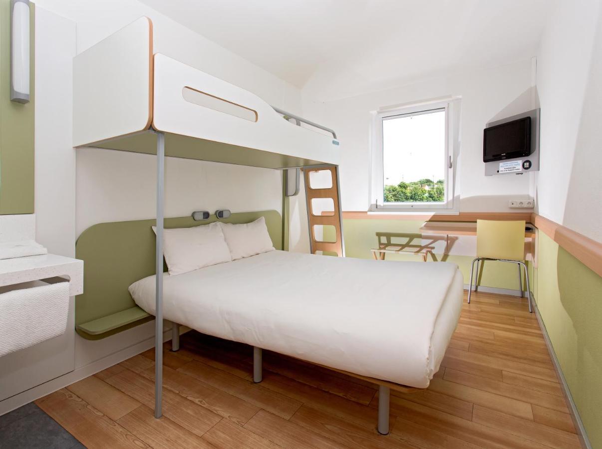 Ibis Budget Augsburg City Room photo